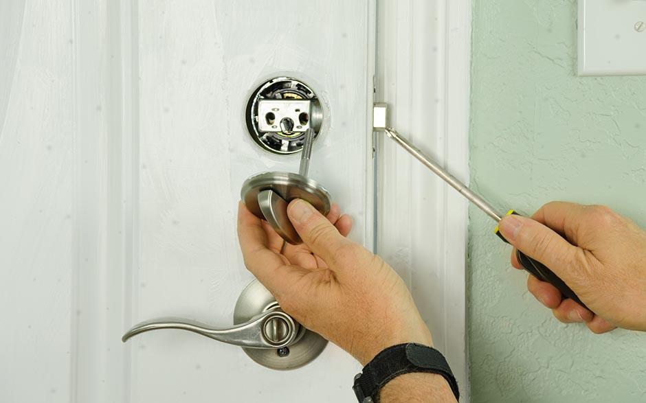  clé cassée dans serrure Thiverval-Grignon